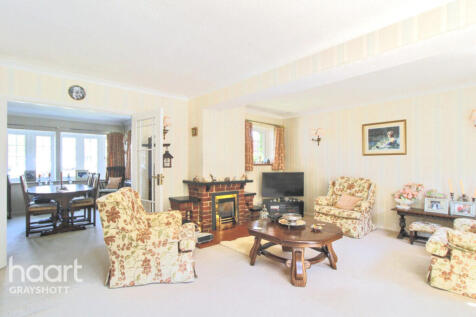 Bridle Close, Hindhead 3 bed detached house for sale