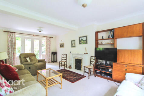 Chiltern Close, Haslemere 4 bed detached house for sale