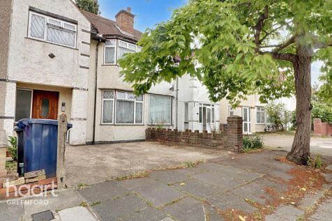 Lyndhurst Road, Greenford 3 bed terraced house for sale