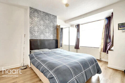 Allenby Road, Southall 3 bed terraced house for sale