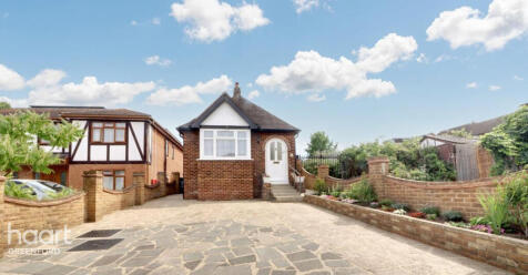 2 bedroom detached bungalow for sale