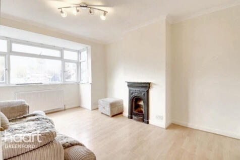 Portland Crescent, Greenford 1 bed maisonette for sale
