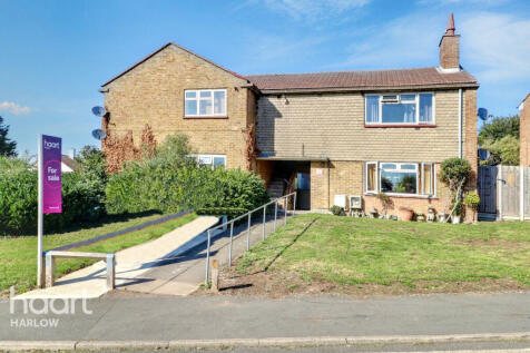 Spring Hills, Harlow 2 bed flat for sale