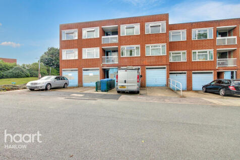 Barley Croft, Harlow 2 bed flat for sale