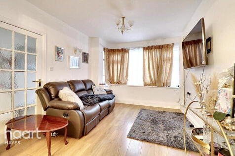 Lansbury Drive, Hayes 3 bed end of terrace house for sale