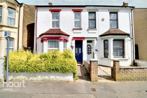 4 bedroom semi-detached house for sale