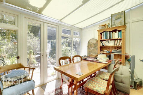 Woodrow Avenue, Hayes 2 bed end of terrace house for sale