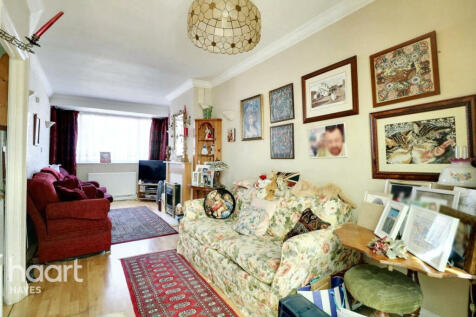 Woodrow Avenue, Hayes 2 bed end of terrace house for sale