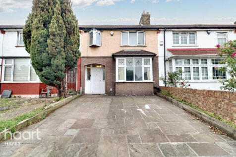 Willow Tree Lane, Hayes 3 bed terraced house for sale