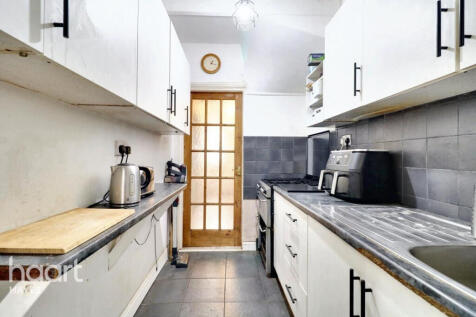 Willow Tree Lane, Hayes 3 bed terraced house for sale