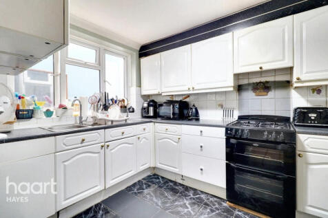 7 bedroom semi-detached house for sale