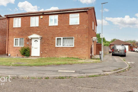 2 bedroom semi-detached house for sale