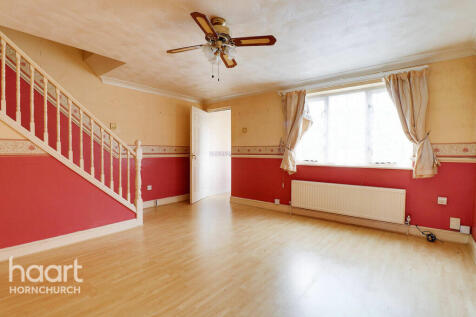 Pease Close, Hornchurch 3 bed end of terrace house for sale