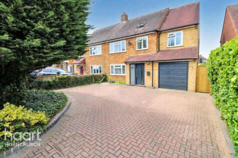 4 bedroom semi-detached house for sale