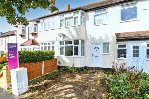 Bruce Avenue, Hornchurch 3 bed terraced house for sale