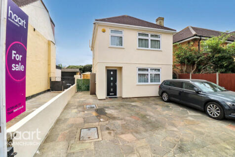 Woburn Avenue, Hornchurch 3 bed detached house for sale