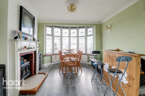 Abbs Cross Lane, Hornchurch 3 bed terraced house for sale