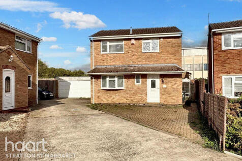 Ashmore Close, Swindon 3 bed detached house for sale