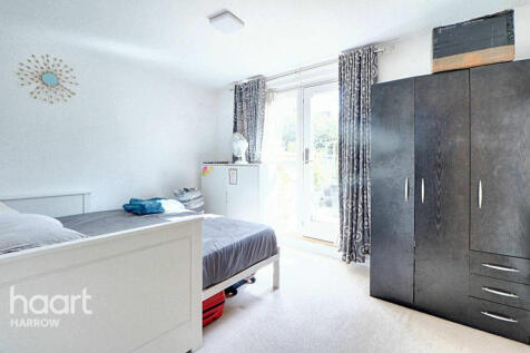 Harrow & Wealdstone 2 bed apartment for sale