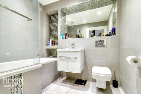 Cottage Close, Harrow 2 bed apartment for sale