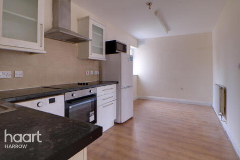 Kenton Road 2 bed flat for sale