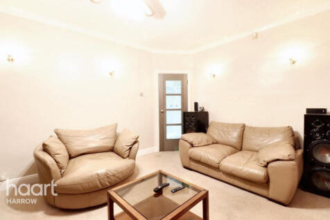 Boxmoor Road, Harrow 4 bed terraced house for sale