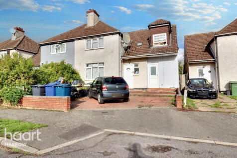5 bedroom semi-detached house for sale