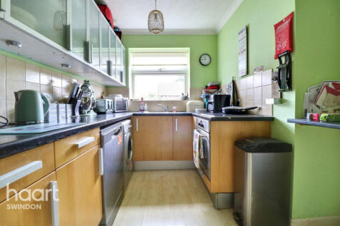 Trent Road, Swindon 2 bed maisonette for sale