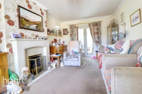2 bedroom semi-detached bungalow for sale