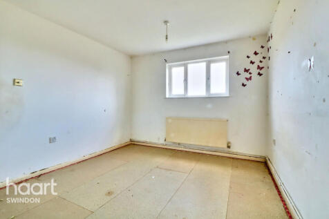 Beaulieu Close, Swindon 3 bed terraced house for sale