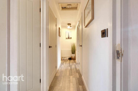 St Marys Road, MARKET HARBOROUGH 2 bed apartment for sale