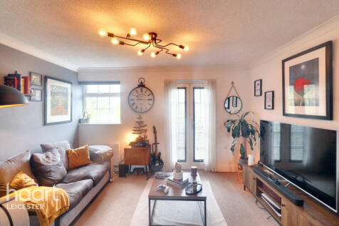 St Marys Road, MARKET HARBOROUGH 2 bed apartment for sale