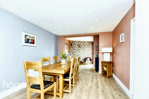 Garland Crescent, Leicester 4 bed detached house for sale