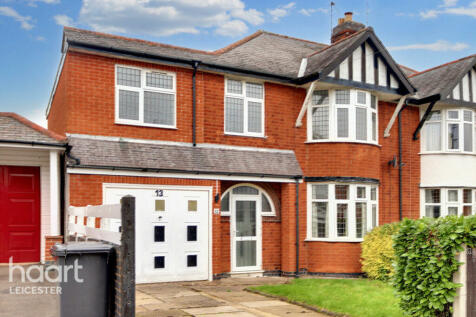 5 bedroom semi-detached house for sale