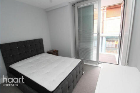Shires Lane, Leicester 1 bed apartment for sale