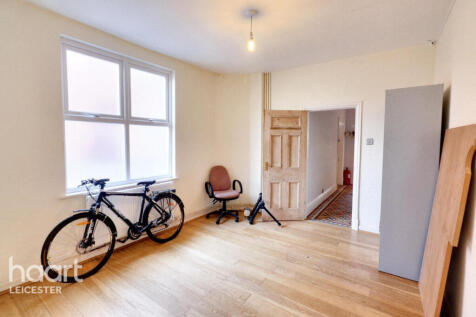 St James Road, Leicester 4 bed terraced house for sale