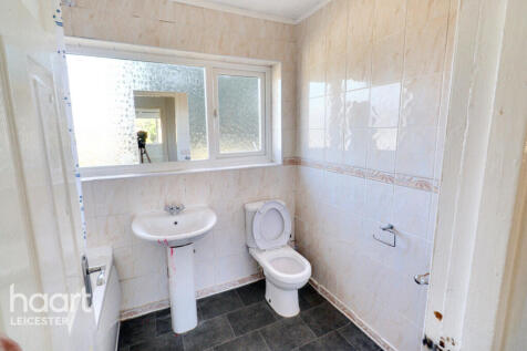 Fastnet Road, Leicester 3 bed terraced house for sale