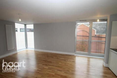 Shires Lane, Leicester 2 bed apartment for sale