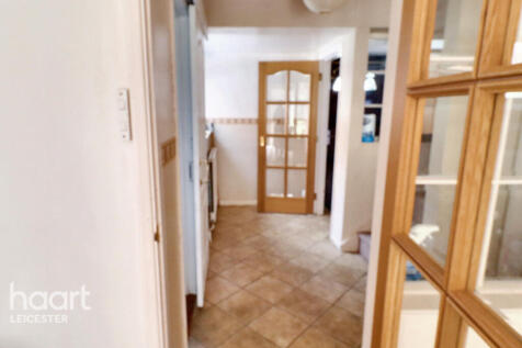 Brocks Hill Drive, Leicester 4 bed detached house for sale