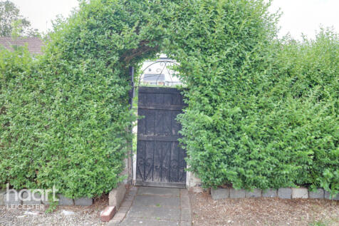 Drayton Road, Leicester 3 bed end of terrace house for sale