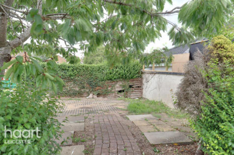 Drayton Road, Leicester 3 bed end of terrace house for sale
