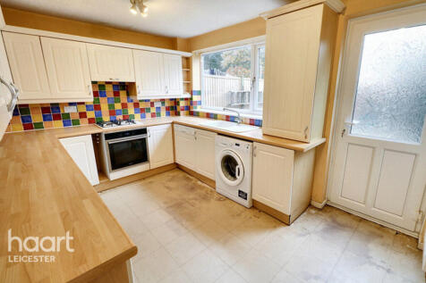 Lincoln Drive, Leicester 2 bed terraced house for sale
