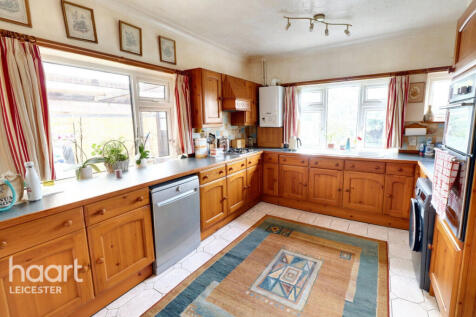 Somerby Road, Leicester 4 bed detached bungalow for sale