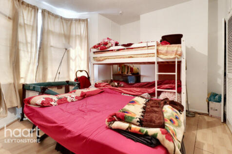 High Road Leytonstone, Leytonstone 1 bed flat for sale