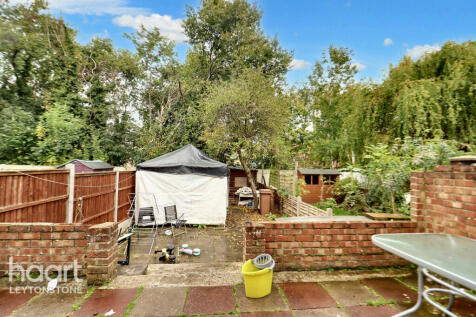 Peterborough Road, London 3 bed terraced house for sale