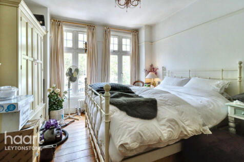 James Lane, London 3 bed terraced house for sale