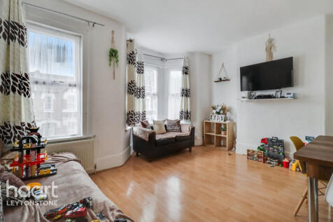 Kimberley Road, London 4 bed terraced house for sale