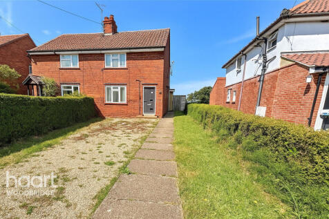 Kings Avenue, Framlingham, Woodbridge 2 bed semi