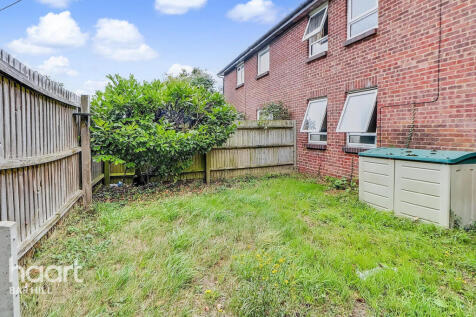 Little Meadow, Cambridge 1 bed maisonette for sale
