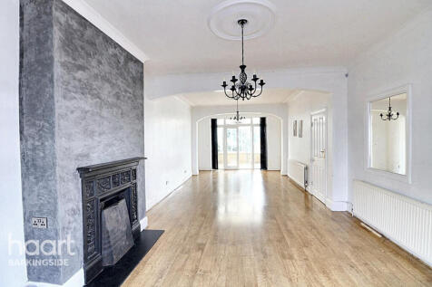 Campbell Avenue, Barkingside 4 bed end of terrace house for sale